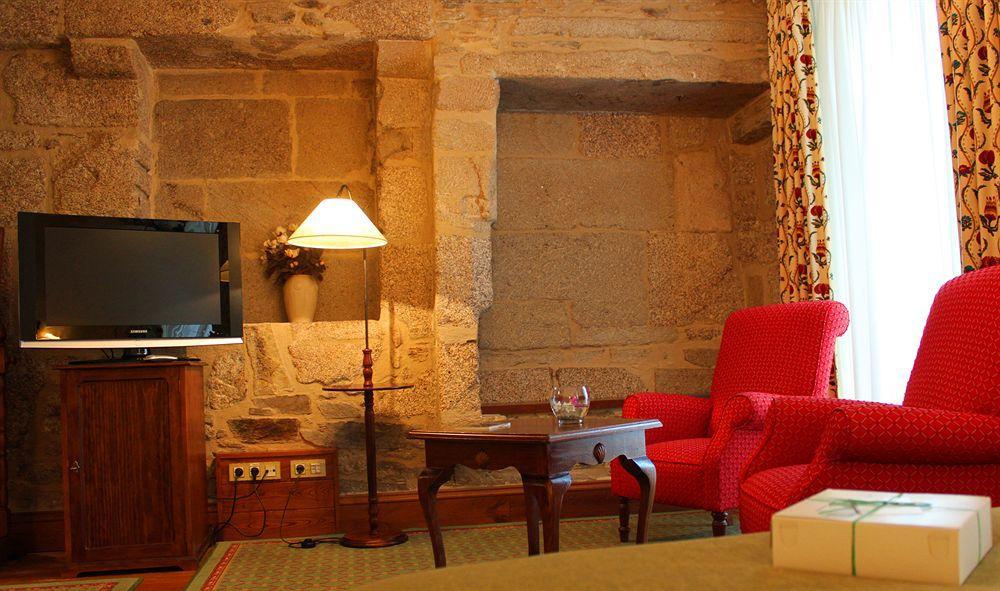 Hotel Virxe Da Cerca By Pousadas De Compostela Santiago de Compostela Bagian luar foto
